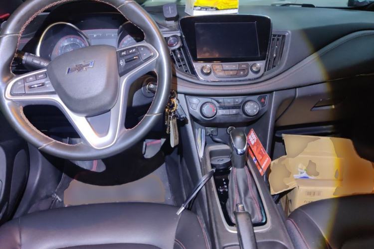 Used Chevrolet Monza 2019 RS 330T Automatic Comfort Edition China VI Standard Center Console