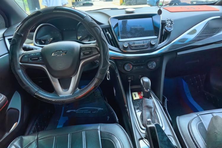 Used Chevrolet Monza 2019 RS 330T Automatic Sporty Edition China VI Standard Center Console