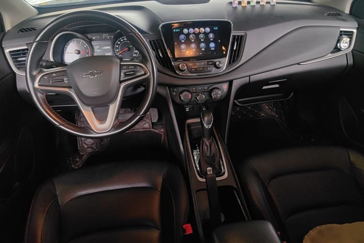Used Chevrolet Monza 2019 Redline 320T Dual-Clutch Sporty Version China VI Standard Center Console