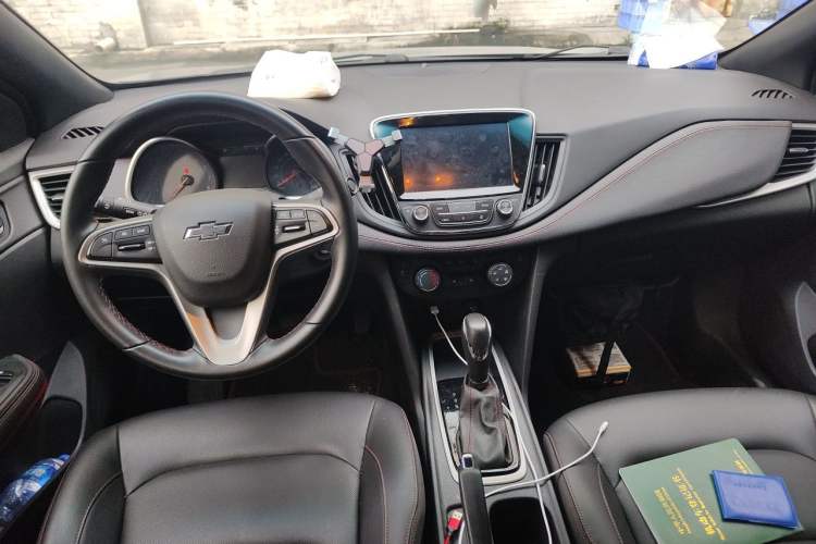 Used Chevrolet Monza 2019 RS 330T Automatic Comfort Edition China VI Standard Center Console