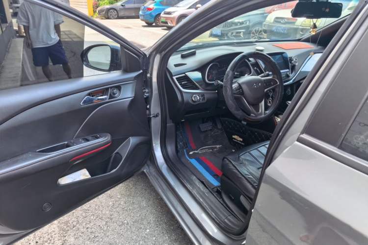 Used Chevrolet Monza 2019 RS 330T Automatic Sporty Edition China VI Standard Driver Seat