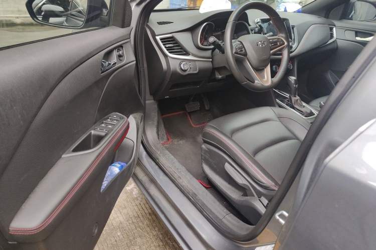 Used Chevrolet Monza 2019 RS 330T Automatic Comfort Edition China VI Standard Driver Seat