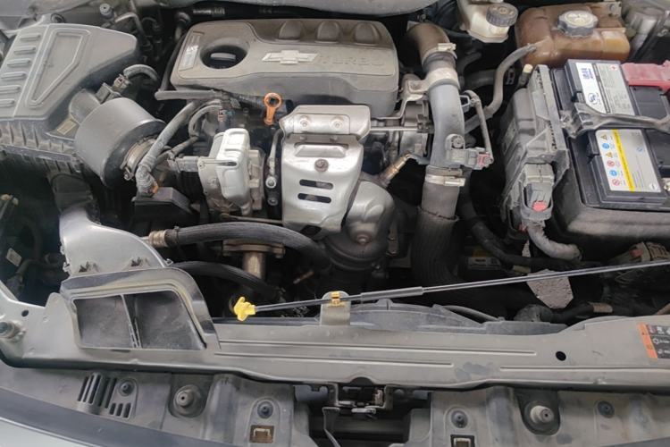 Used Chevrolet Monza 2019 Redline 320T Dual-Clutch Sporty Version China VI Standard Engine Bay