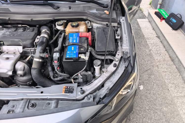 Used Chevrolet Monza 2019 RS 330T Automatic Sporty Edition China VI Standard Engine Bay Left