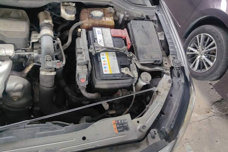 Used Chevrolet Monza 2019 Redline 320T Dual-Clutch Sporty Version China VI Standard Engine Bay Left