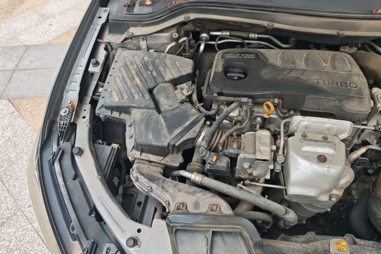 Used Chevrolet Monza 2019 RS 330T Automatic Comfort Edition China VI Standard Engine Bay Right