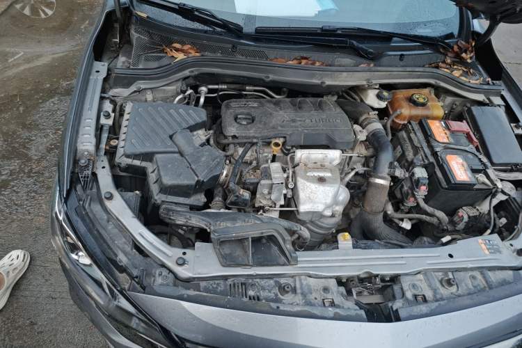 Used Chevrolet Monza 2019 RS 330T Automatic Comfort Edition China VI Standard Engine Bay Right