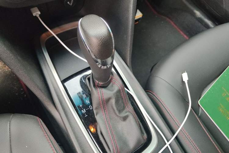 Used Chevrolet Monza 2019 RS 330T Automatic Comfort Edition China VI Standard Gear Lever