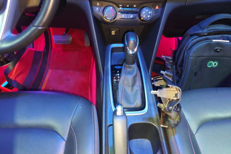 Used Chevrolet Monza 2019 RS 330T Automatic Comfort Edition China VI Standard Gear Lever