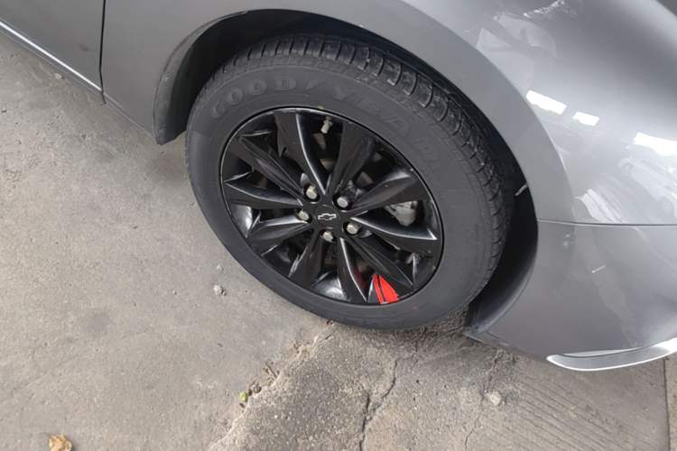 Used Chevrolet Monza 2019 Redline 320T Dual-Clutch Sporty Version China VI Standard Right Front Wheel Hub