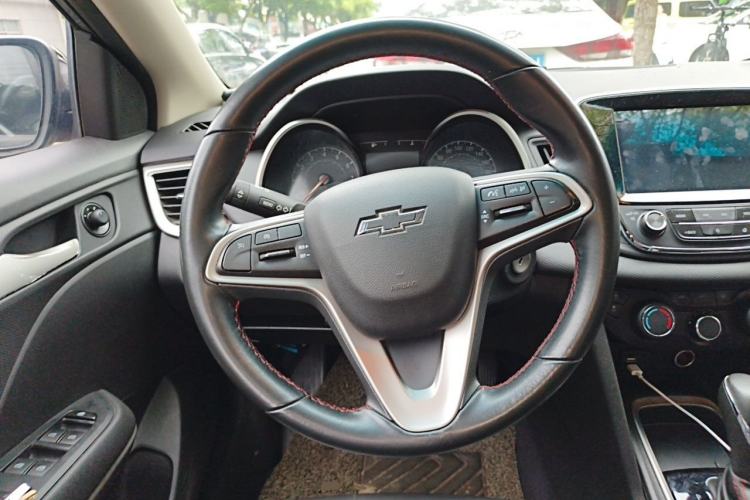 Used Chevrolet Monza 2019 Redline 320T Dual-Clutch Sporty Version China VI Standard Steering Wheel