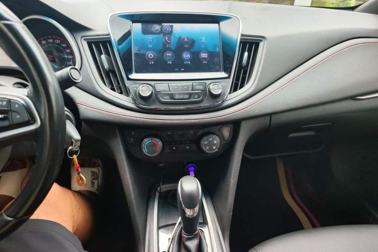 Used Chevrolet Monza 2019 RS 330T Automatic Comfort Edition China VI Standard Audio And AC Panel
