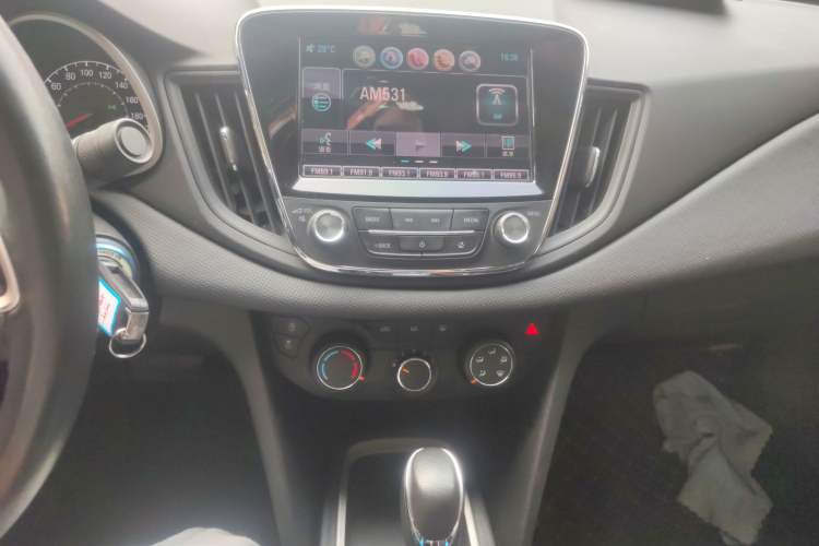 Used Chevrolet Monza 2019 Redline 320T Dual-Clutch Sporty Version China VI Standard Audio And AC Panel