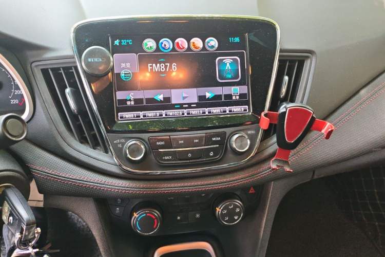 Used Chevrolet Monza 2019 RS 330T Automatic Comfort Edition China VI Standard Audio And AC Panel