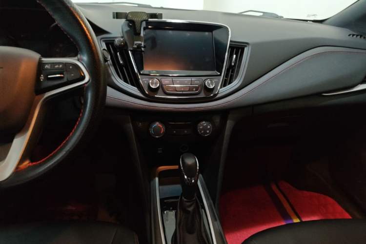 Used Chevrolet Monza 2019 RS 330T Automatic Comfort Edition China VI Standard Audio And AC Panel