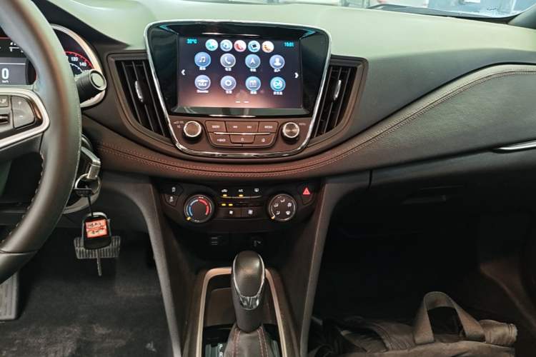 Used Chevrolet Monza 2019 RS 330T Automatic Comfort Edition China VI Standard Audio And AC Panel