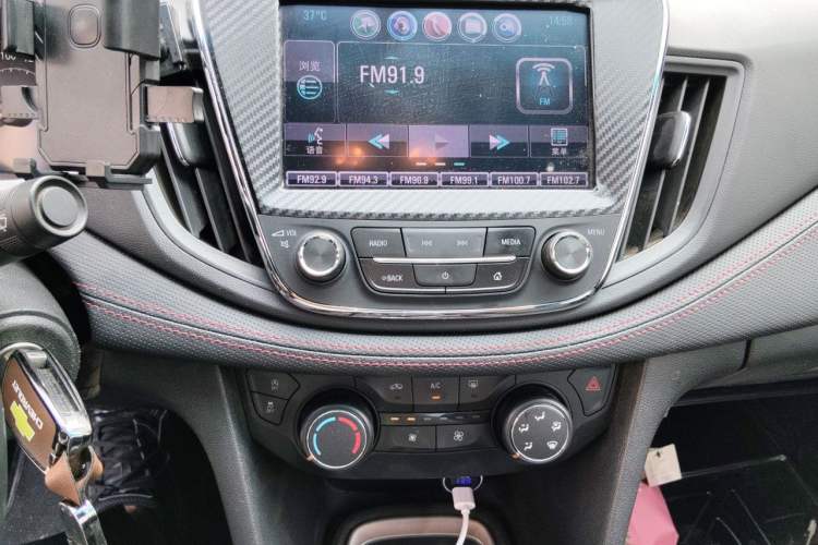 Used Chevrolet Monza 2019 RS 330T Automatic Comfort Edition China VI Standard Audio And AC Panel