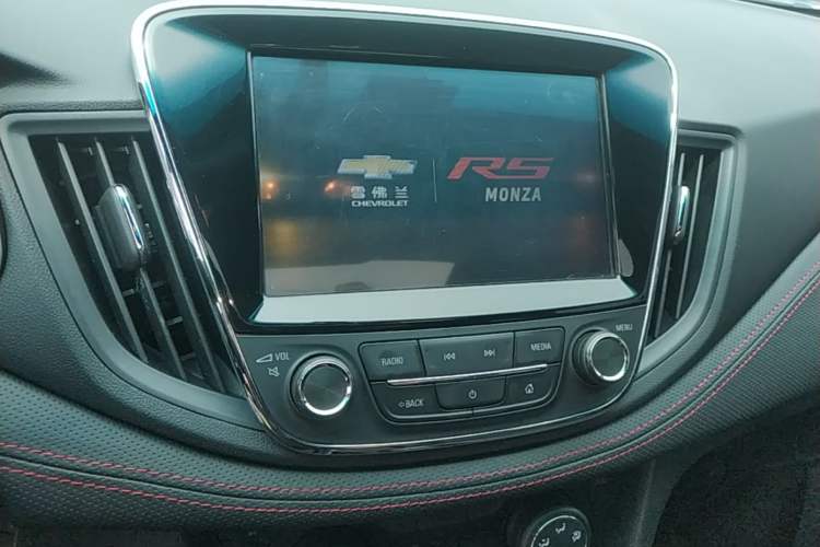 Used Chevrolet Monza 2019 RS 330T Automatic Comfort Edition China VI Standard Audio And AC Panel
