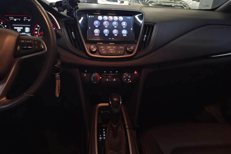 Used Chevrolet Monza 2019 RS 330T Automatic Comfort Edition China VI Standard Audio And AC Panel