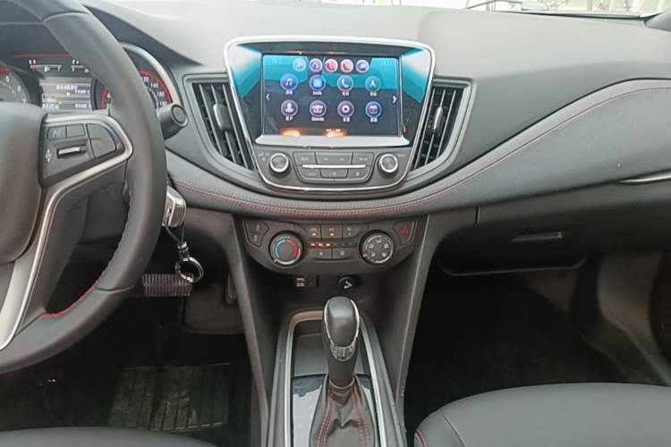 Used Chevrolet Monza 2019 RS 330T Automatic Comfort Edition China VI Standard Audio And AC Panel