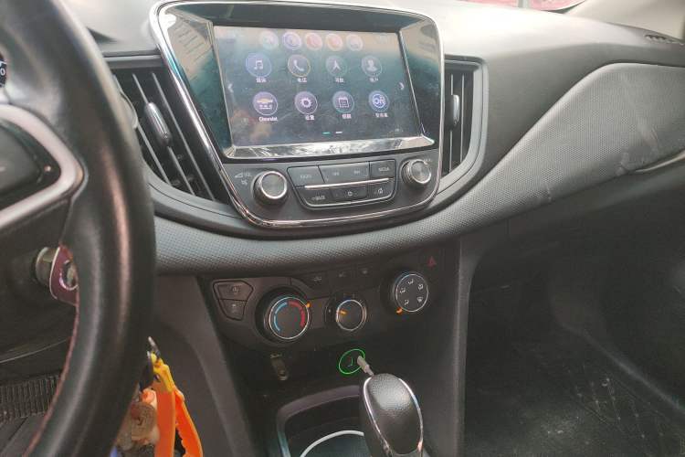 Used Chevrolet Monza 2019 Redline 320T Dual-Clutch Sporty Version China VI Standard Audio And AC Panel