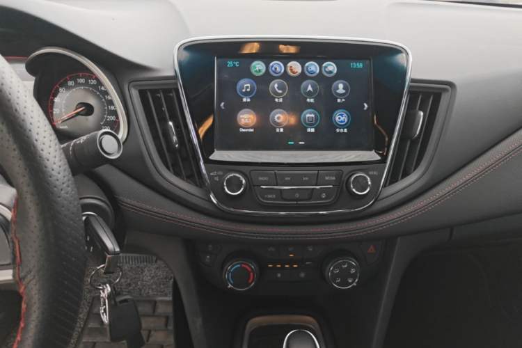 Used Chevrolet Monza 2019 RS 330T Automatic Comfort Edition China VI Standard Audio And AC Panel