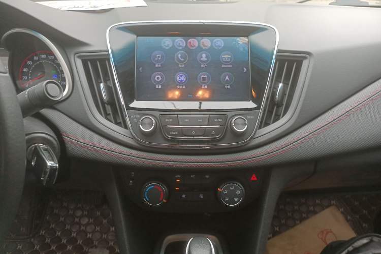 Used Chevrolet Monza 2019 RS 330T Automatic Comfort Edition China VI Standard Audio And AC Panel