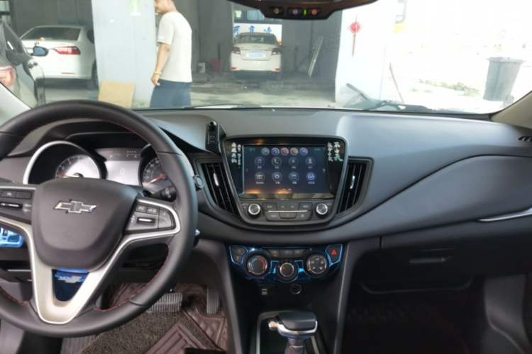 Used Chevrolet Monza 2019 Redline 320T Dual-Clutch Sporty Version China VI Standard Audio And AC Panel