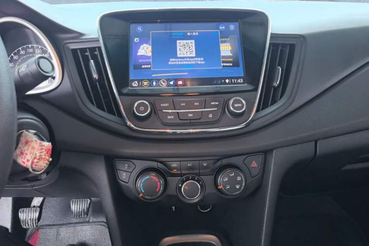 Used Chevrolet Monza 2019 320T Manual Xinxin Edition China VI Audio And AC Panel