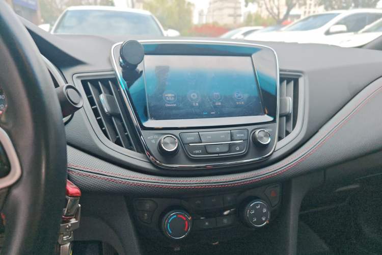 Used Chevrolet Monza 2019 RS 330T Automatic Comfort Edition China VI Standard Audio And AC Panel