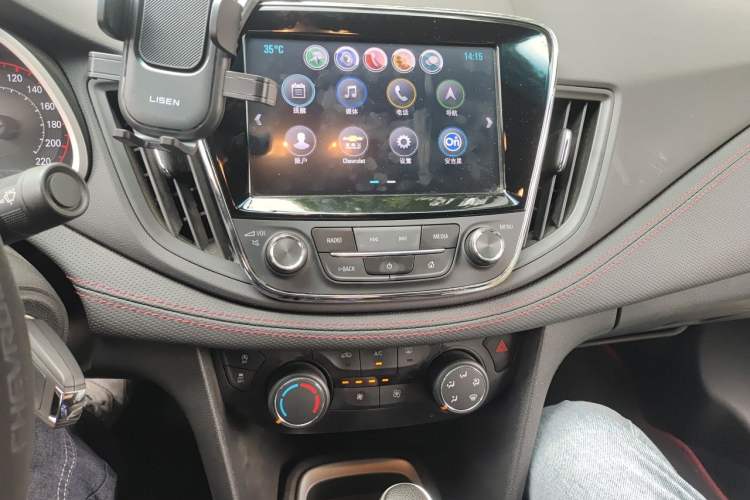 Used Chevrolet Monza 2019 RS 330T Automatic Comfort Edition China VI Standard Audio And AC Panel