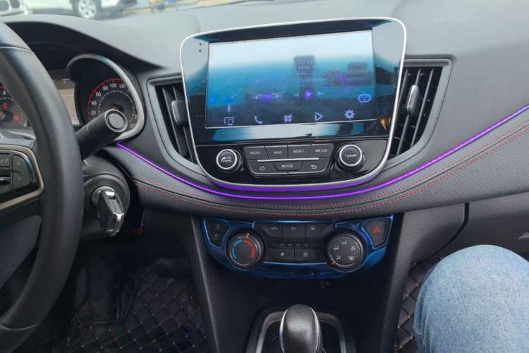 Used Chevrolet Monza 2019 RS 330T Automatic Comfort Edition China VI Standard Audio And AC Panel