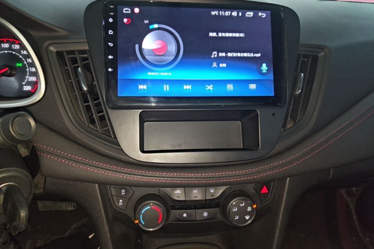 Used Chevrolet Monza 2019 RS 330T Automatic Comfort Edition China VI Standard Audio And AC Panel