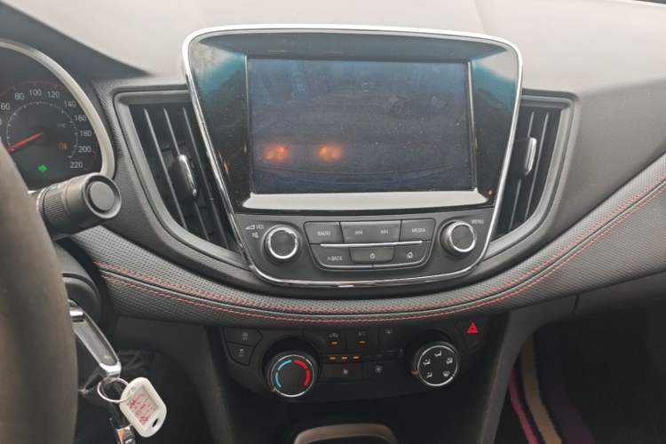 Used Chevrolet Monza 2019 RS 330T Automatic Comfort Edition China VI Standard Audio And AC Panel