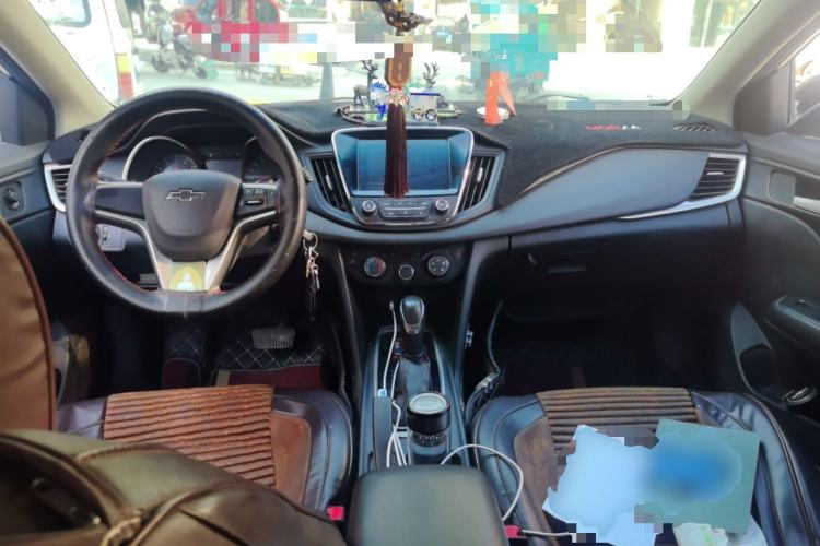 Used Chevrolet Monza 2019 Redline 320T Dual-Clutch Joyful Edition China VI Standard Center Console