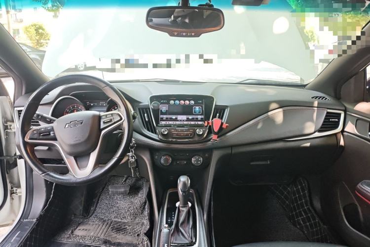 Used Chevrolet Monza 2019 RS 330T Automatic Comfort Edition China VI Standard Center Console