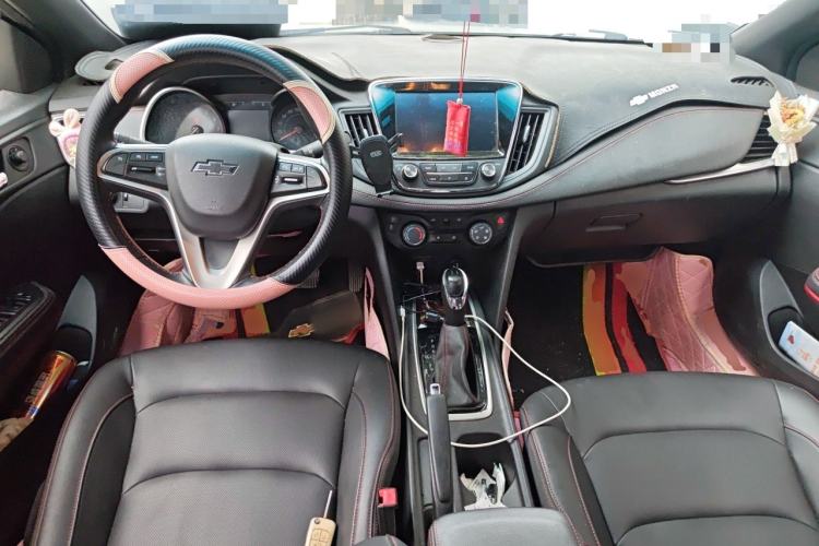 Used Chevrolet Monza 2019 RS 330T Automatic Comfort Edition China VI Standard Center Console