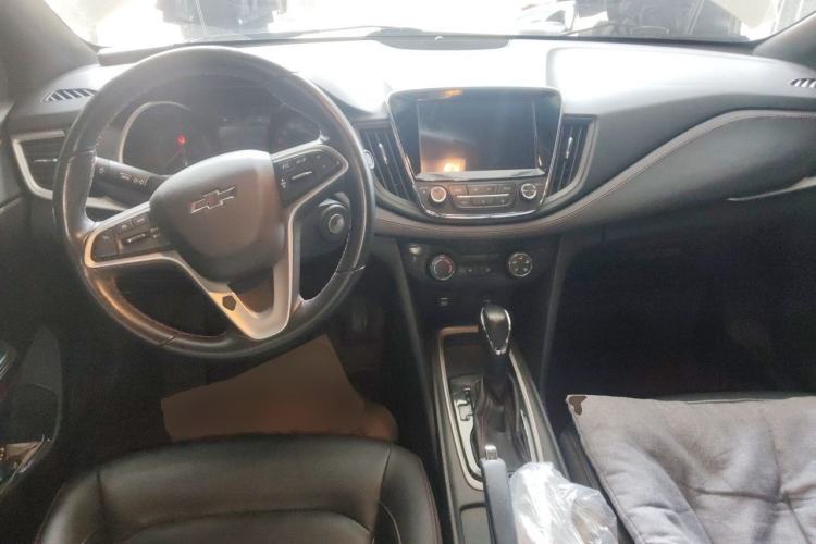 Used Chevrolet Monza 2019 RS 330T Automatic Sporty Edition China VI Standard Center Console