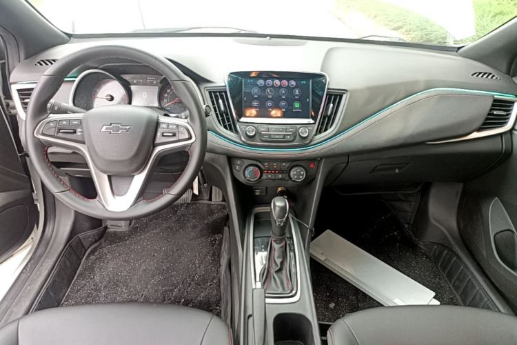 Used Chevrolet Monza 2019 RS 330T Automatic Comfort Edition China VI Standard Center Console