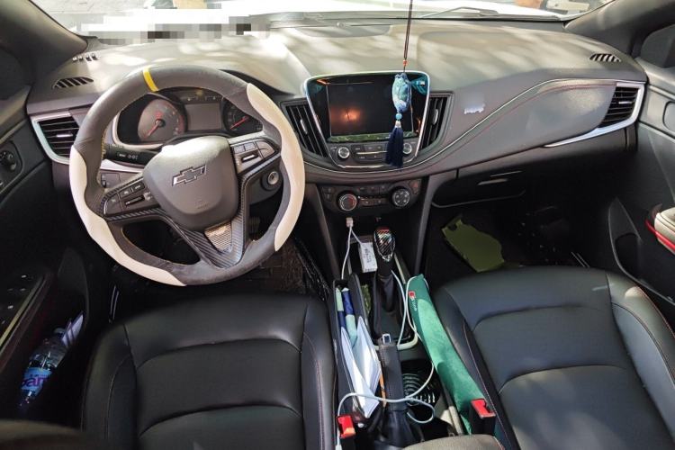 Used Chevrolet Monza 2019 RS 330T Automatic Comfort Edition China VI Standard Center Console