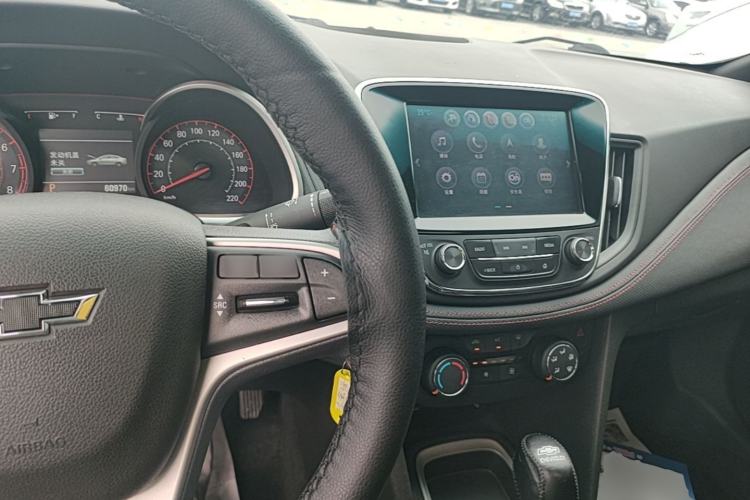 Used Chevrolet Monza 2019 RS 330T Automatic Comfort Edition China VI Standard Center Console