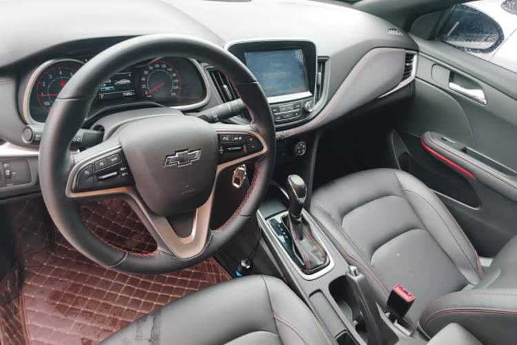 Used Chevrolet Monza 2019 RS 330T Automatic Comfort Edition China VI Standard Center Console