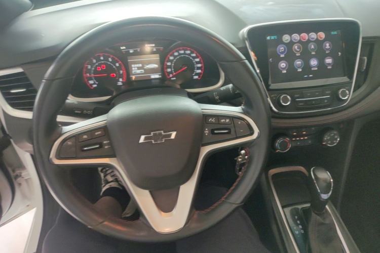 Used Chevrolet Monza 2019 RS 330T Automatic Sporty Edition China VI Standard Center Console