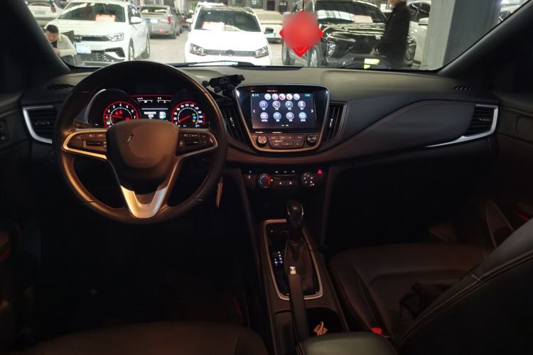 Used Chevrolet Monza 2019 RS 330T Automatic Comfort Edition China VI Standard Center Console