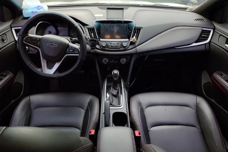 Used Chevrolet Monza 2019 RS 330T Automatic Comfort Edition China VI Standard Center Console