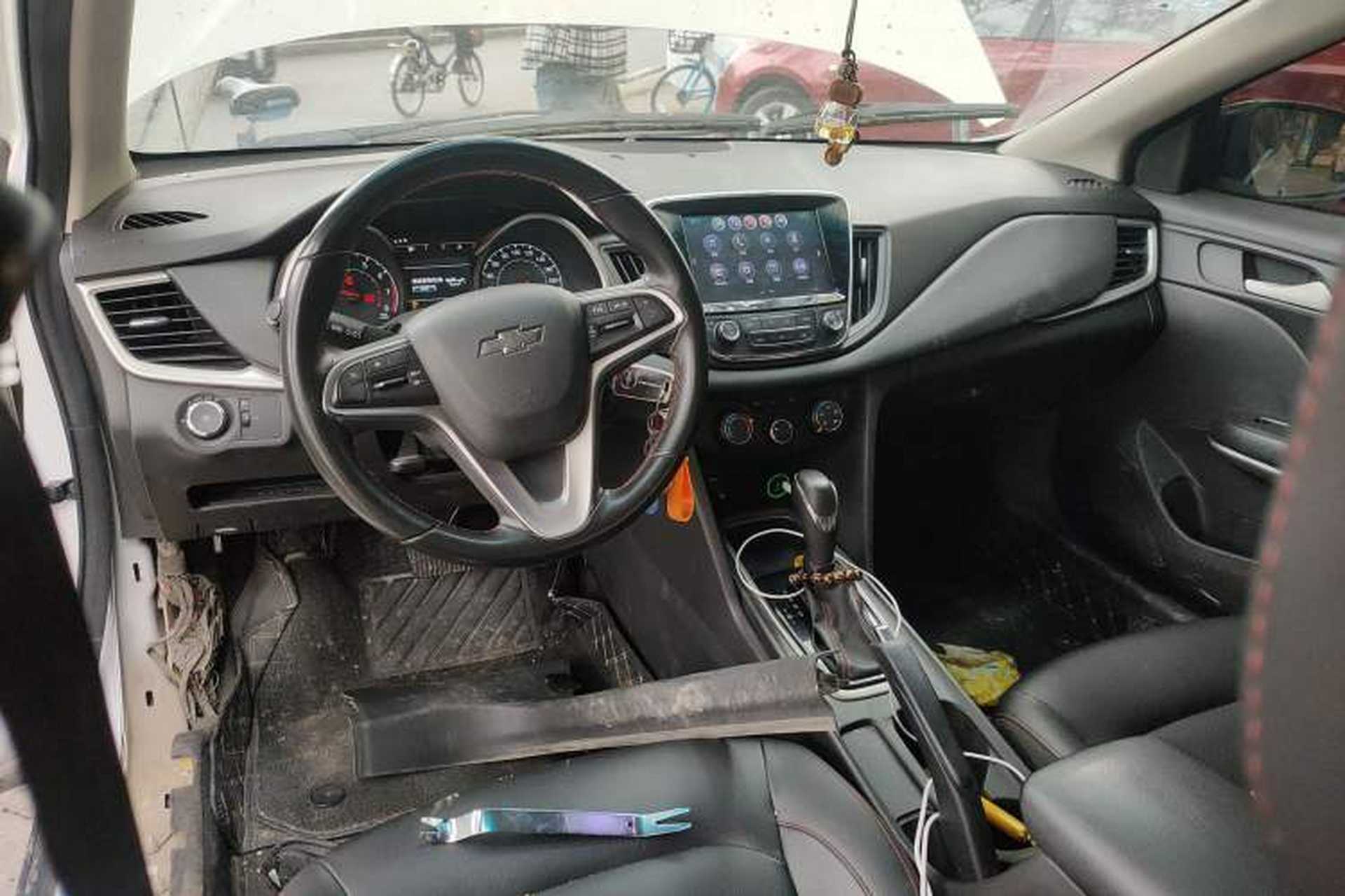 Used Chevrolet Monza 2019 Redline 320T Dual-Clutch Sporty Version China VI Standard Center Console