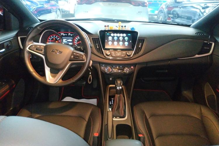Used Chevrolet Monza 2019 RS 330T Automatic Comfort Edition China VI Standard Center Console