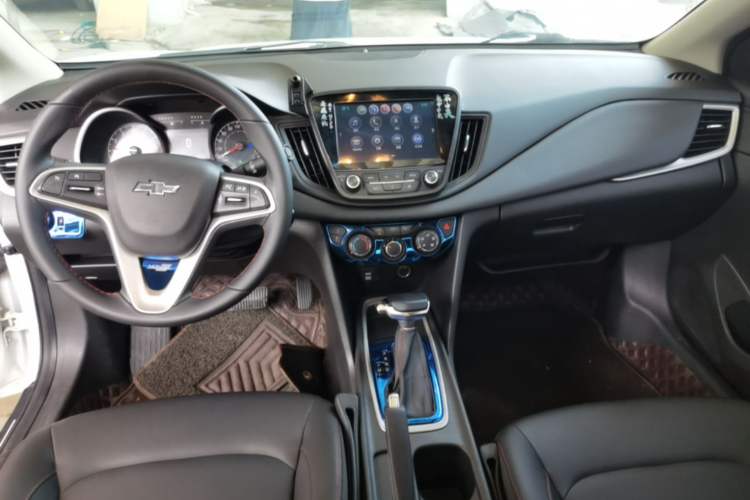 Used Chevrolet Monza 2019 Redline 320T Dual-Clutch Sporty Version China VI Standard Center Console