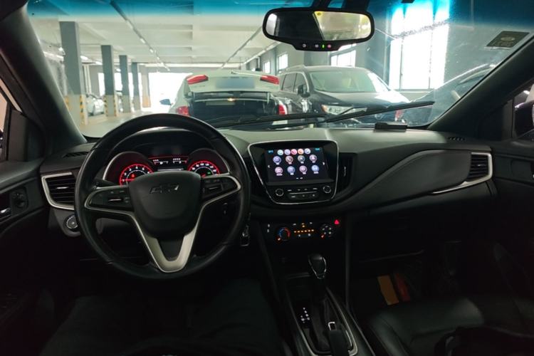 Used Chevrolet Monza 2019 RS 330T Automatic Comfort Edition China VI Standard Center Console