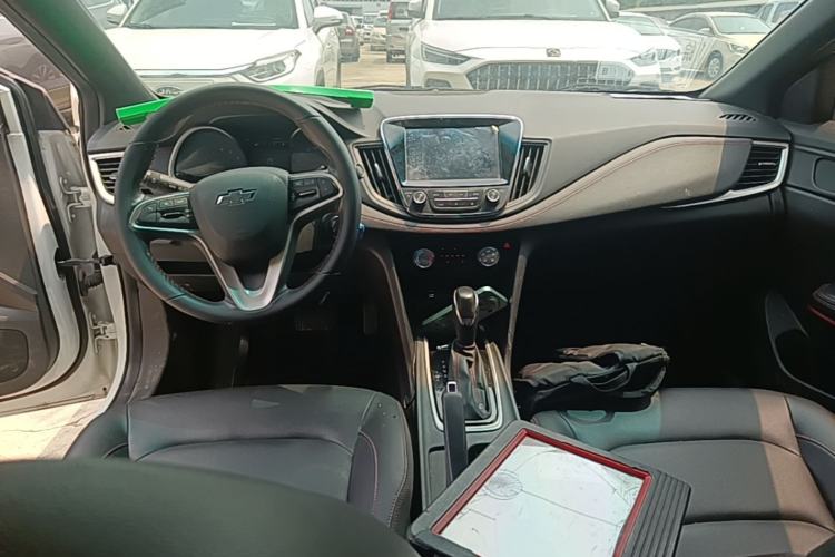 Used Chevrolet Monza 2019 RS 330T Automatic Comfort Edition China VI Standard Center Console